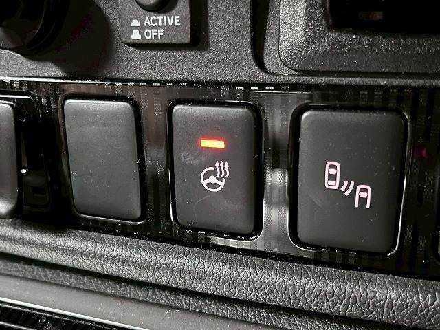 アウトランダーPHEV Gプレミアムパッケージ 全周囲/BSM/パドルシフト/シートヒーター/ナビ/クルーズコントロール/18インチアルミ/ETC/パワーシート/レザーシート/AC100V/フルセグ/衝突軽減ブレーキ/レーンディパーチャーアラート(14枚目)