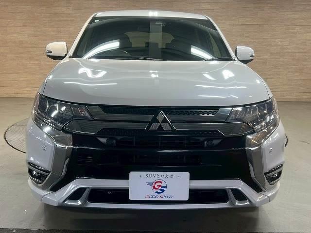 アウトランダーPHEV Gプレミアムパッケージ 全周囲/BSM/パドルシフト/シートヒーター/ナビ/クルーズコントロール/18インチアルミ/ETC/パワーシート/レザーシート/AC100V/フルセグ/衝突軽減ブレーキ/レーンディパーチャーアラート(17枚目)