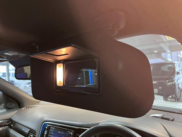 アウトランダーPHEV Gプレミアムパッケージ 全周囲/BSM/パドルシフト/シートヒーター/ナビ/クルーズコントロール/18インチアルミ/ETC/パワーシート/レザーシート/AC100V/フルセグ/衝突軽減ブレーキ/レーンディパーチャーアラート(36枚目)