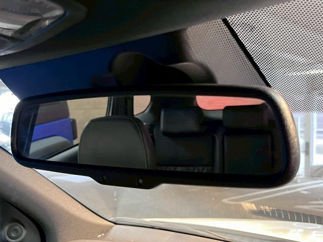 アウトランダーPHEV Gプレミアムパッケージ 全周囲/BSM/パドルシフト/シートヒーター/ナビ/クルーズコントロール/18インチアルミ/ETC/パワーシート/レザーシート/AC100V/フルセグ/衝突軽減ブレーキ/レーンディパーチャーアラート(40枚目)