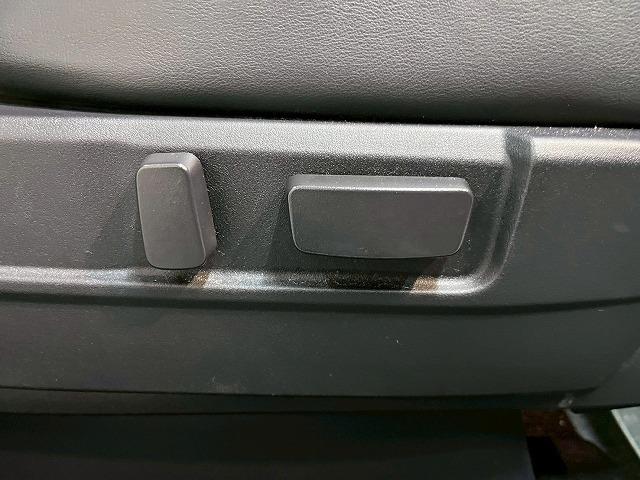 アウトランダーPHEV Gプレミアムパッケージ 全周囲/BSM/パドルシフト/シートヒーター/ナビ/クルーズコントロール/18インチアルミ/ETC/パワーシート/レザーシート/AC100V/フルセグ/衝突軽減ブレーキ/レーンディパーチャーアラート(56枚目)