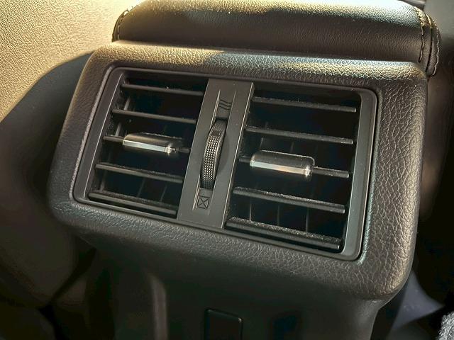 アウトランダーPHEV Gプレミアムパッケージ 全周囲/BSM/パドルシフト/シートヒーター/ナビ/クルーズコントロール/18インチアルミ/ETC/パワーシート/レザーシート/AC100V/フルセグ/衝突軽減ブレーキ/レーンディパーチャーアラート(63枚目)