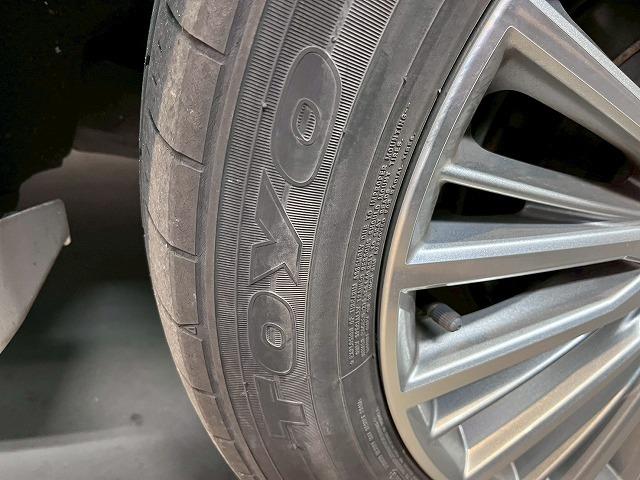 アウトランダーPHEV Gプレミアムパッケージ 全周囲/BSM/パドルシフト/シートヒーター/ナビ/クルーズコントロール/18インチアルミ/ETC/パワーシート/レザーシート/AC100V/フルセグ/衝突軽減ブレーキ/レーンディパーチャーアラート(68枚目)