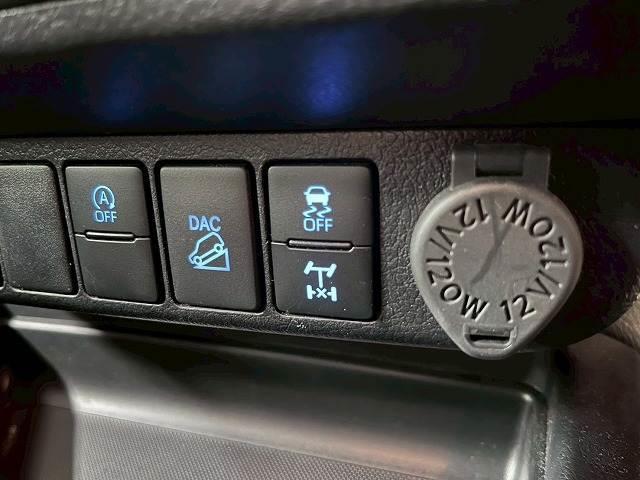 ハイラックス Z GRスポーツ ハードトノカバー/全周囲カメラ/パドルシフト/ETC/レーダークルーズ/パワーシート/18インチアルミ/純正ディスプレイオーディオ/ナビ/Bluetooth/LEDヘッドライト/クリアランスソナー/(14枚目)