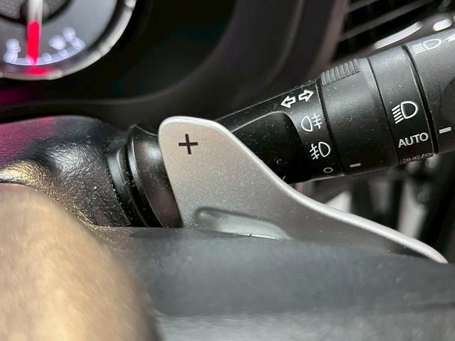 ハイラックス Z GRスポーツ ハードトノカバー/全周囲カメラ/パドルシフト/ETC/レーダークルーズ/パワーシート/18インチアルミ/純正ディスプレイオーディオ/ナビ/Bluetooth/LEDヘッドライト/クリアランスソナー/(15枚目)