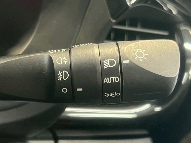 ハイラックス Z GRスポーツ ハードトノカバー/全周囲カメラ/パドルシフト/ETC/レーダークルーズ/パワーシート/18インチアルミ/純正ディスプレイオーディオ/ナビ/Bluetooth/LEDヘッドライト/クリアランスソナー/(25枚目)