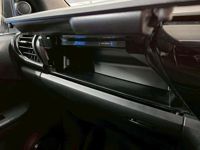 ハイラックス Z GRスポーツ ハードトノカバー/全周囲カメラ/パドルシフト/ETC/レーダークルーズ/パワーシート/18インチアルミ/純正ディスプレイオーディオ/ナビ/Bluetooth/LEDヘッドライト/クリアランスソナー/(30枚目)