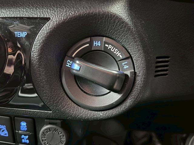 ハイラックス Z GRスポーツ ハードトノカバー/全周囲カメラ/パドルシフト/ETC/レーダークルーズ/パワーシート/18インチアルミ/純正ディスプレイオーディオ/ナビ/Bluetooth/LEDヘッドライト/クリアランスソナー/(42枚目)