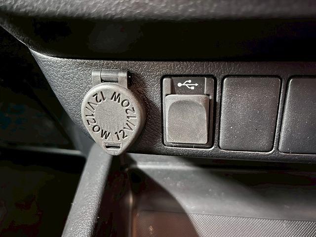 ハイラックス Z GRスポーツ ハードトノカバー/全周囲カメラ/パドルシフト/ETC/レーダークルーズ/パワーシート/18インチアルミ/純正ディスプレイオーディオ/ナビ/Bluetooth/LEDヘッドライト/クリアランスソナー/(47枚目)