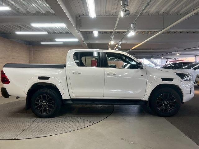 ハイラックス Z GRスポーツ ハードトノカバー/全周囲カメラ/パドルシフト/ETC/レーダークルーズ/パワーシート/18インチアルミ/純正ディスプレイオーディオ/ナビ/Bluetooth/LEDヘッドライト/クリアランスソナー/(70枚目)