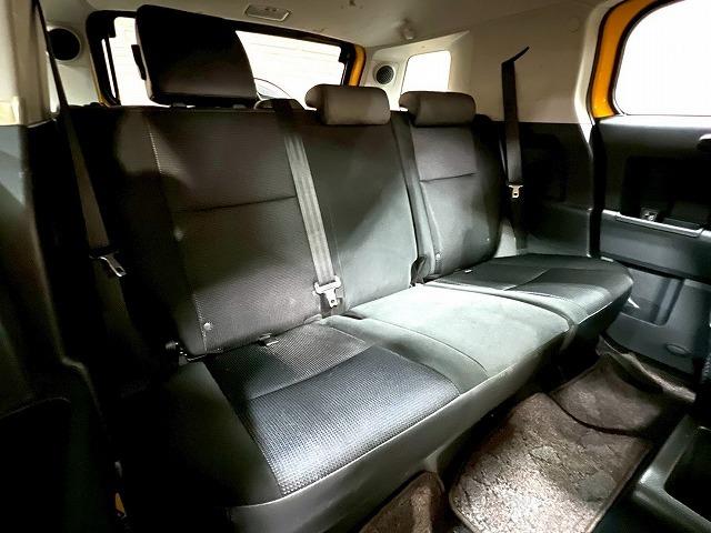 ＦＪクルーザー オフロードパッケージ　クルーズコントロール／ＥＴＣ／バックソナー／マニュアルエアコン／スペアタイヤ／サイドステップ／ナビ（22枚目）