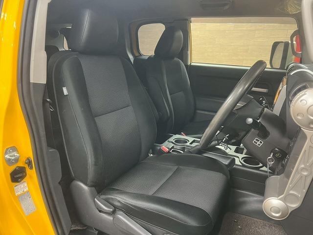 ＦＪクルーザー オフロードパッケージ　クルーズコントロール／ＥＴＣ／バックソナー／マニュアルエアコン／スペアタイヤ／サイドステップ／ナビ（23枚目）