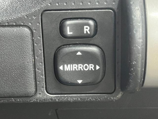 ＦＪクルーザー オフロードパッケージ　クルーズコントロール／ＥＴＣ／バックソナー／マニュアルエアコン／スペアタイヤ／サイドステップ／ナビ（51枚目）