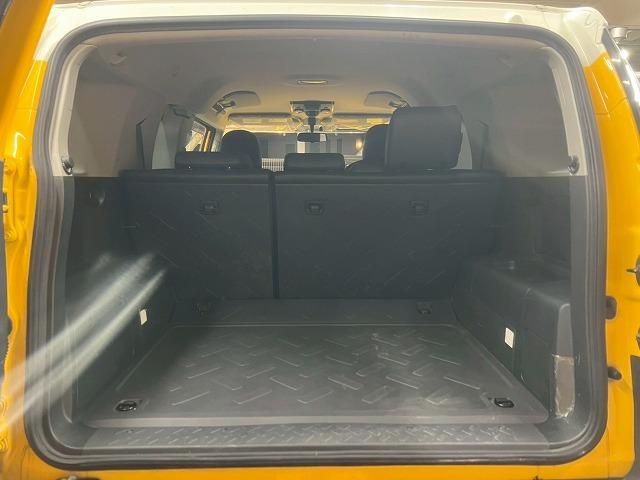 ＦＪクルーザー オフロードパッケージ　クルーズコントロール／ＥＴＣ／バックソナー／マニュアルエアコン／スペアタイヤ／サイドステップ／ナビ（59枚目）