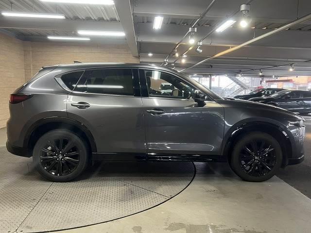 ＣＸ－５ ＸＤ　スポーツアピアランス　サンルーフ／ＢＯＳＥ／全周囲カメラ／パワーバックドア／ヘッドアップディスプレイ／パドルシフト／ステアリングヒーター／シートヒーター／衝突軽減／レーンアシスト／ナビ／ブラインドスポット／ＥＴＣ（18枚目）
