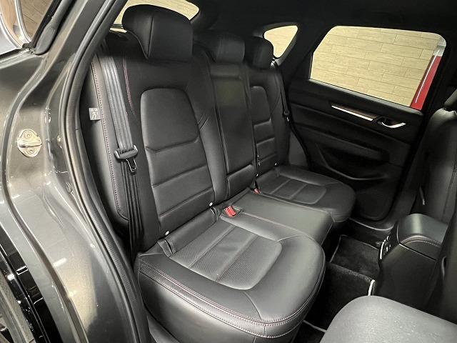 ＣＸ－５ ＸＤ　スポーツアピアランス　サンルーフ／ＢＯＳＥ／全周囲カメラ／パワーバックドア／ヘッドアップディスプレイ／パドルシフト／ステアリングヒーター／シートヒーター／衝突軽減／レーンアシスト／ナビ／ブラインドスポット／ＥＴＣ（30枚目）