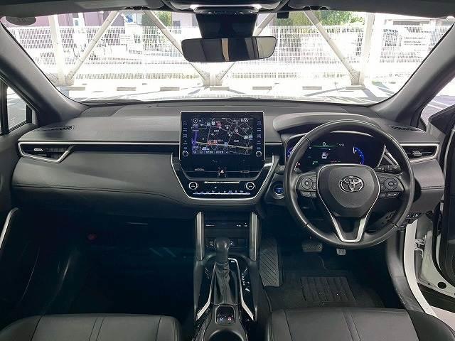 カローラクロス ハイブリッド　Ｚ　パノラマルーフ／１０．５インチナビ／全周囲／ブラインドスポット／シートヒーター／レーダークルーズ／ＣＤ／ＤＶＤ／Ｂｌｕｅｔｏｏｔｈ接続／パワーシート／１８インチアルミ／衝突軽減／レーンアシスト／ＥＴＣ（2枚目）