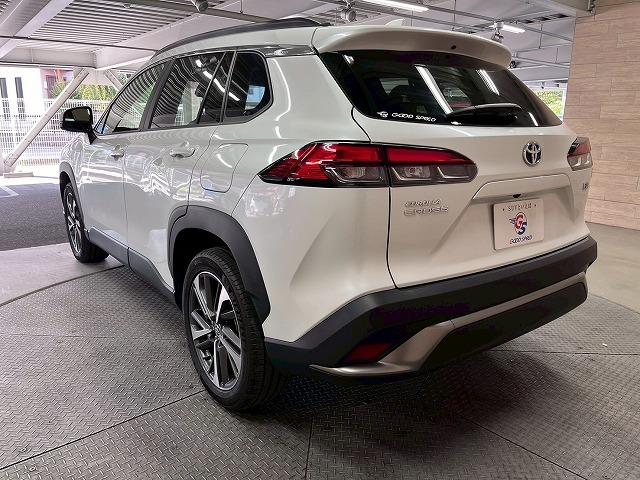 カローラクロス ハイブリッド　Ｚ　パノラマルーフ／１０．５インチナビ／全周囲／ブラインドスポット／シートヒーター／レーダークルーズ／ＣＤ／ＤＶＤ／Ｂｌｕｅｔｏｏｔｈ接続／パワーシート／１８インチアルミ／衝突軽減／レーンアシスト／ＥＴＣ（70枚目）