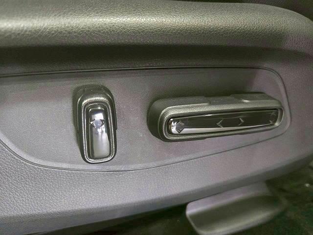 ZR-V e:HEV Z 無限エアロ/全周囲/パドルシフト/BOSEサウンド/レーダークルーズ/パワーゲート/ブラインドスポット/ドライブレコーダー/シートヒーター/コーナーセンサー/ハンドルヒーター/18インチアルミ/ETC(14枚目)