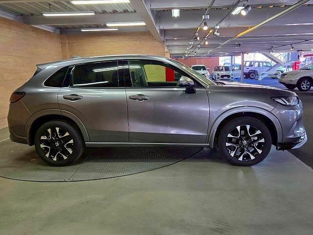 ZR-V e:HEV Z 無限エアロ/全周囲/パドルシフト/BOSEサウンド/レーダークルーズ/パワーゲート/ブラインドスポット/ドライブレコーダー/シートヒーター/コーナーセンサー/ハンドルヒーター/18インチアルミ/ETC(18枚目)