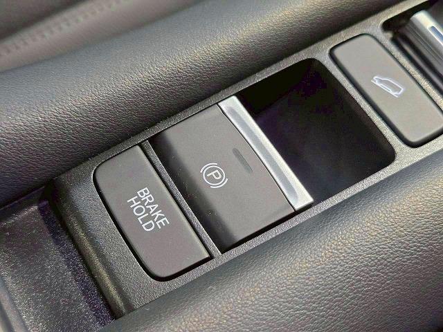 ZR-V e:HEV Z 無限エアロ/全周囲/パドルシフト/BOSEサウンド/レーダークルーズ/パワーゲート/ブラインドスポット/ドライブレコーダー/シートヒーター/コーナーセンサー/ハンドルヒーター/18インチアルミ/ETC(23枚目)