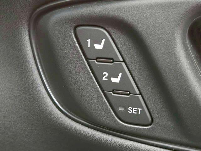 ZR-V e:HEV Z 無限エアロ/全周囲/パドルシフト/BOSEサウンド/レーダークルーズ/パワーゲート/ブラインドスポット/ドライブレコーダー/シートヒーター/コーナーセンサー/ハンドルヒーター/18インチアルミ/ETC(49枚目)