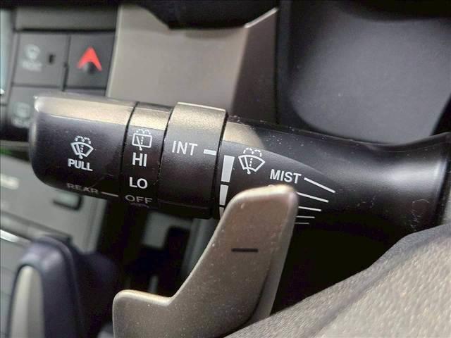 ＣＴ ＣＴ２００ｈ　バージョンＣ　ナビＴＶ／クルーズコントロール／パワーシート／バックカメラ／パドルシフト／ＣＤ／ＤＶＤ／Ｂｌｕｅｔｏｏｔｈ接続／パワーシート／１６インチアルミ／ＬＥＤヘッド／スマートキー／プッシュスタート／ＥＴＣ（8枚目）