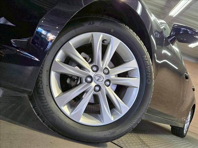 ＣＴ ＣＴ２００ｈ　バージョンＣ　ナビＴＶ／クルーズコントロール／パワーシート／バックカメラ／パドルシフト／ＣＤ／ＤＶＤ／Ｂｌｕｅｔｏｏｔｈ接続／パワーシート／１６インチアルミ／ＬＥＤヘッド／スマートキー／プッシュスタート／ＥＴＣ（12枚目）