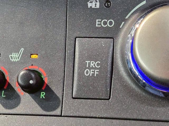 ＣＴ ＣＴ２００ｈ　バージョンＣ　ナビＴＶ／クルーズコントロール／パワーシート／バックカメラ／パドルシフト／ＣＤ／ＤＶＤ／Ｂｌｕｅｔｏｏｔｈ接続／パワーシート／１６インチアルミ／ＬＥＤヘッド／スマートキー／プッシュスタート／ＥＴＣ（26枚目）