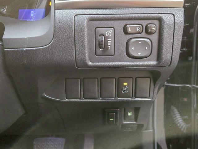 ＣＴ ＣＴ２００ｈ　バージョンＣ　ナビＴＶ／クルーズコントロール／パワーシート／バックカメラ／パドルシフト／ＣＤ／ＤＶＤ／Ｂｌｕｅｔｏｏｔｈ接続／パワーシート／１６インチアルミ／ＬＥＤヘッド／スマートキー／プッシュスタート／ＥＴＣ（49枚目）