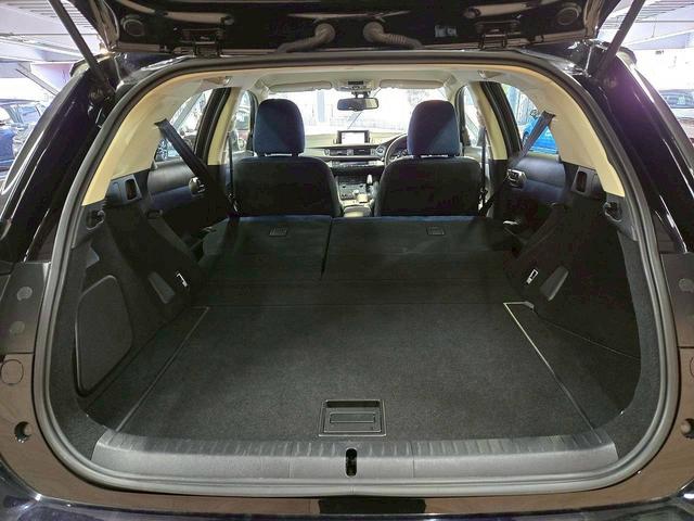 ＣＴ ＣＴ２００ｈ　バージョンＣ　ナビＴＶ／クルーズコントロール／パワーシート／バックカメラ／パドルシフト／ＣＤ／ＤＶＤ／Ｂｌｕｅｔｏｏｔｈ接続／パワーシート／１６インチアルミ／ＬＥＤヘッド／スマートキー／プッシュスタート／ＥＴＣ（58枚目）