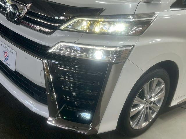 ヴェルファイア ２．５Ｚ　ゴールデンアイズ　ワンオーナー／ナビ／両側電動／ＣＤ／ＤＶＤ／Ｂｌｕｅｔｏｏｔｈ接続／衝突軽減／レーンアシスト／レーダークルーズ／ＬＥＤライト／コーナーセンサー／１８インチアルミ／オットマン／ＡＣ１００Ｖ／スマートキー（27枚目）