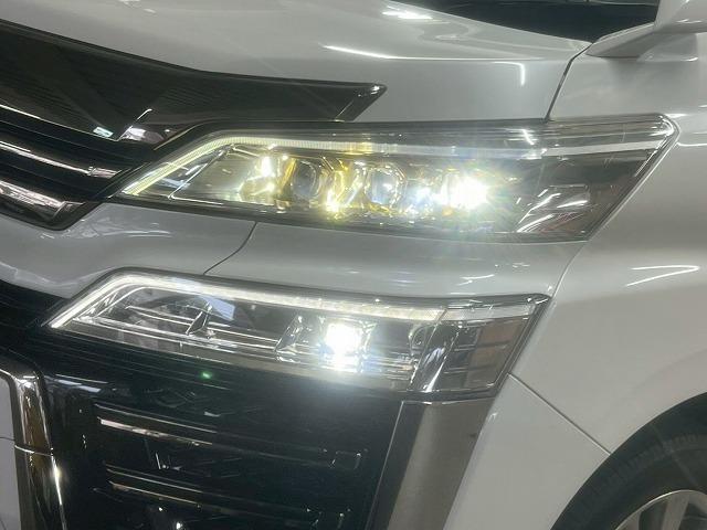 ヴェルファイア ２．５Ｚ　ゴールデンアイズ　ワンオーナー／ナビ／両側電動／ＣＤ／ＤＶＤ／Ｂｌｕｅｔｏｏｔｈ接続／衝突軽減／レーンアシスト／レーダークルーズ／ＬＥＤライト／コーナーセンサー／１８インチアルミ／オットマン／ＡＣ１００Ｖ／スマートキー（28枚目）