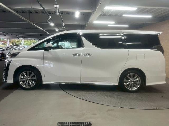 ヴェルファイア ２．５Ｚ　ゴールデンアイズ　ワンオーナー／ナビ／両側電動／ＣＤ／ＤＶＤ／Ｂｌｕｅｔｏｏｔｈ接続／衝突軽減／レーンアシスト／レーダークルーズ／ＬＥＤライト／コーナーセンサー／１８インチアルミ／オットマン／ＡＣ１００Ｖ／スマートキー（37枚目）