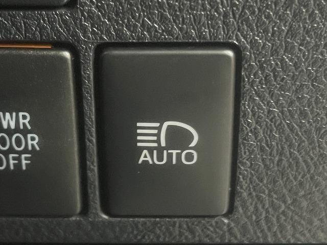 ヴェルファイア ２．５Ｚ　ゴールデンアイズ　ワンオーナー／ナビ／両側電動／ＣＤ／ＤＶＤ／Ｂｌｕｅｔｏｏｔｈ接続／衝突軽減／レーンアシスト／レーダークルーズ／ＬＥＤライト／コーナーセンサー／１８インチアルミ／オットマン／ＡＣ１００Ｖ／スマートキー（41枚目）