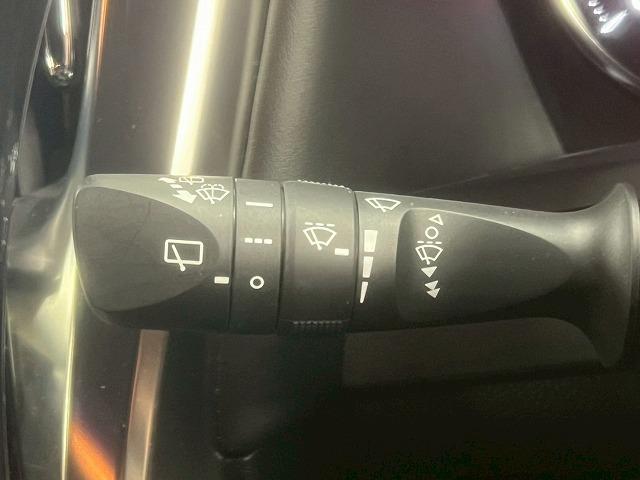 ヴェルファイア ２．５Ｚ　ゴールデンアイズ　ワンオーナー／ナビ／両側電動／ＣＤ／ＤＶＤ／Ｂｌｕｅｔｏｏｔｈ接続／衝突軽減／レーンアシスト／レーダークルーズ／ＬＥＤライト／コーナーセンサー／１８インチアルミ／オットマン／ＡＣ１００Ｖ／スマートキー（47枚目）