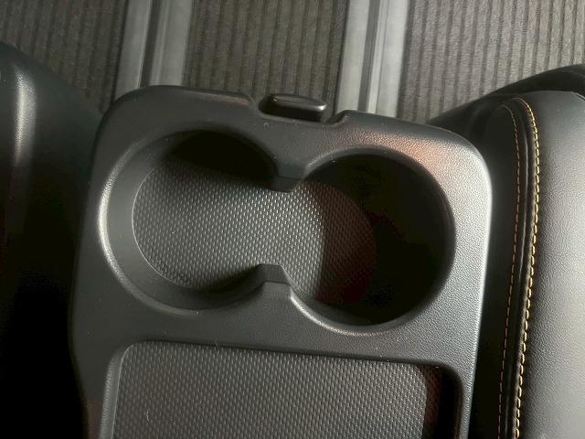 ヴェルファイア ２．５Ｚ　ゴールデンアイズ　ワンオーナー／ナビ／両側電動／ＣＤ／ＤＶＤ／Ｂｌｕｅｔｏｏｔｈ接続／衝突軽減／レーンアシスト／レーダークルーズ／ＬＥＤライト／コーナーセンサー／１８インチアルミ／オットマン／ＡＣ１００Ｖ／スマートキー（68枚目）