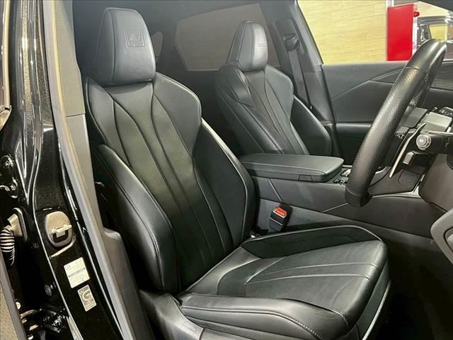 RX RX500h Fスポーツパフォーマンス サンルーフ/14型ナビ/全周囲/デジタルミラー/ブラインドスポット/パワーシート/シートメモリ/シートエアコン/衝突軽減/レーンアシスト/レーダークルーズ/ステアリングヒーター/21インチアルミ(9枚目)