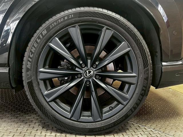 RX RX500h Fスポーツパフォーマンス サンルーフ/14型ナビ/全周囲/デジタルミラー/ブラインドスポット/パワーシート/シートメモリ/シートエアコン/衝突軽減/レーンアシスト/レーダークルーズ/ステアリングヒーター/21インチアルミ(60枚目)