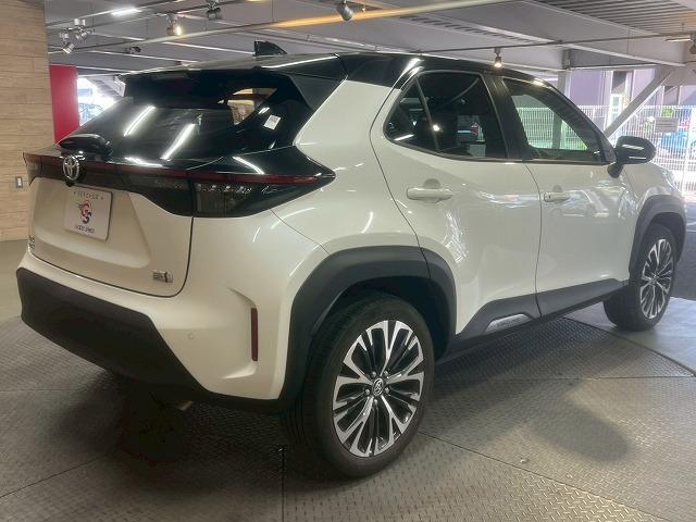 ヤリスクロス ハイブリッドZ ナビ/バックカメラ/レーダークルーズ/テレビ/衝突軽減ブレーキ/レーンアシスト/ブラインドスポット/オートハイビーム/パワーシート/シートヒーター/18インチアルミ/コーナーセンサー/スマートキー(35枚目)