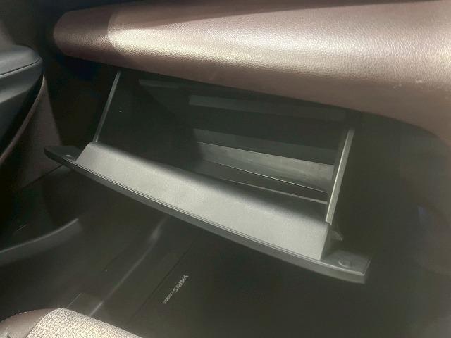 ヤリスクロス ハイブリッドZ ナビ/バックカメラ/レーダークルーズ/テレビ/衝突軽減ブレーキ/レーンアシスト/ブラインドスポット/オートハイビーム/パワーシート/シートヒーター/18インチアルミ/コーナーセンサー/スマートキー(64枚目)