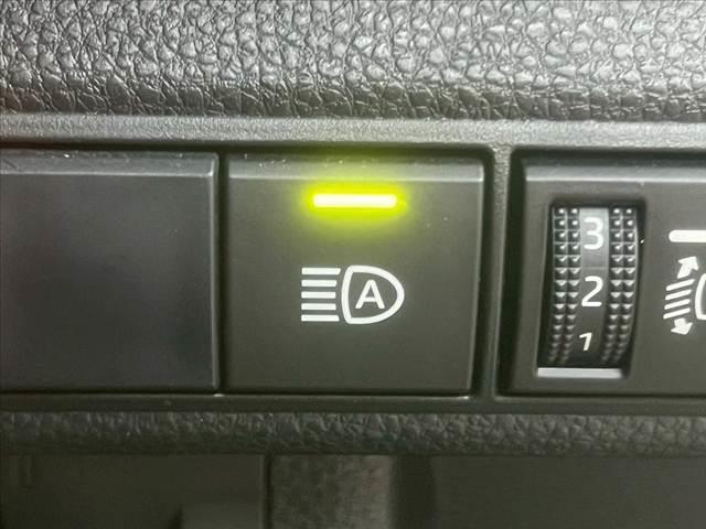 カローラスポーツ ハイブリッドＧ　Ｚ　ナビ／レーダークルーズ／ＢＳＭ／ＬＥＤライト／ステアリングヒーター／バックカメラ／Ｂｌｕｅｔｏｏｔｈ接続／オートハイビーム／ステアリングスイッチ／衝突軽減ブレーキ／レーンアシスト（8枚目）