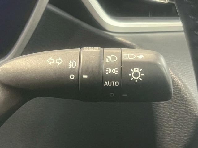 カローラスポーツ ハイブリッドＧ　Ｚ　ナビ／レーダークルーズ／ＢＳＭ／ＬＥＤライト／ステアリングヒーター／バックカメラ／Ｂｌｕｅｔｏｏｔｈ接続／オートハイビーム／ステアリングスイッチ／衝突軽減ブレーキ／レーンアシスト（54枚目）