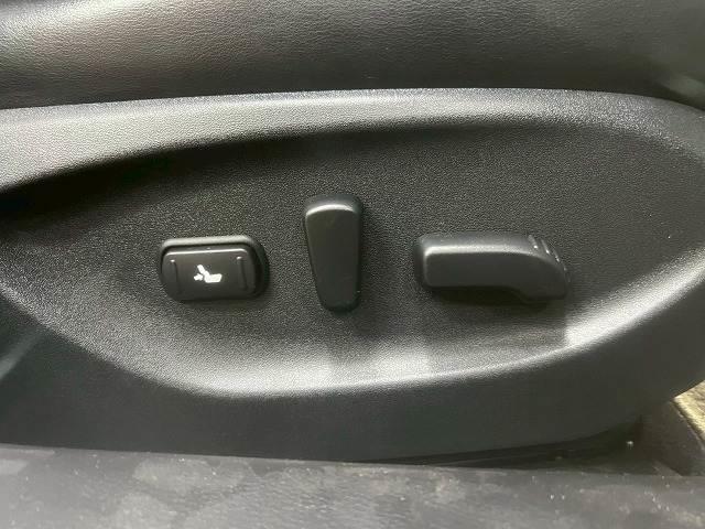 スカイライン 200GT-tタイプSP ナビ/全周囲/シートメモリ/レーダークルーズ/アイドリングストップ/パドルシフト/革シート/パワーシート/Bluetooth接続/コーナーセンサー/LEDライト/フロントフォグ/スマートキ/ETC(6枚目)