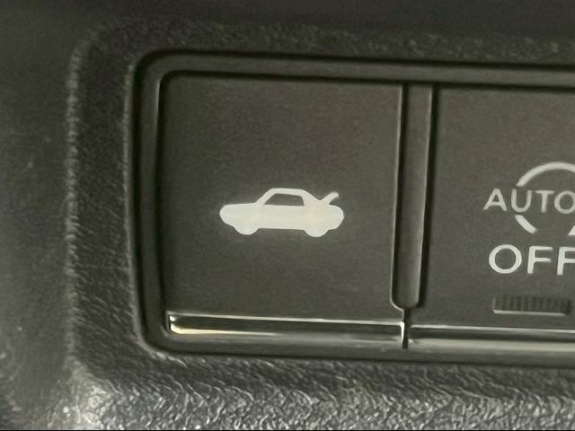 スカイライン 200GT-tタイプSP ナビ/全周囲/シートメモリ/レーダークルーズ/アイドリングストップ/パドルシフト/革シート/パワーシート/Bluetooth接続/コーナーセンサー/LEDライト/フロントフォグ/スマートキ/ETC(14枚目)