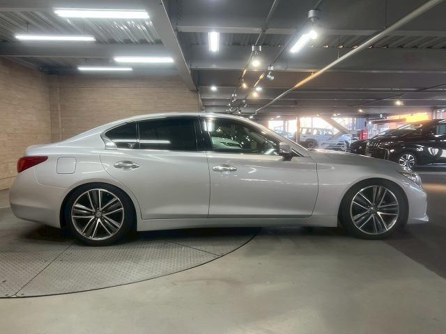 スカイライン 200GT-tタイプSP ナビ/全周囲/シートメモリ/レーダークルーズ/アイドリングストップ/パドルシフト/革シート/パワーシート/Bluetooth接続/コーナーセンサー/LEDライト/フロントフォグ/スマートキ/ETC(35枚目)