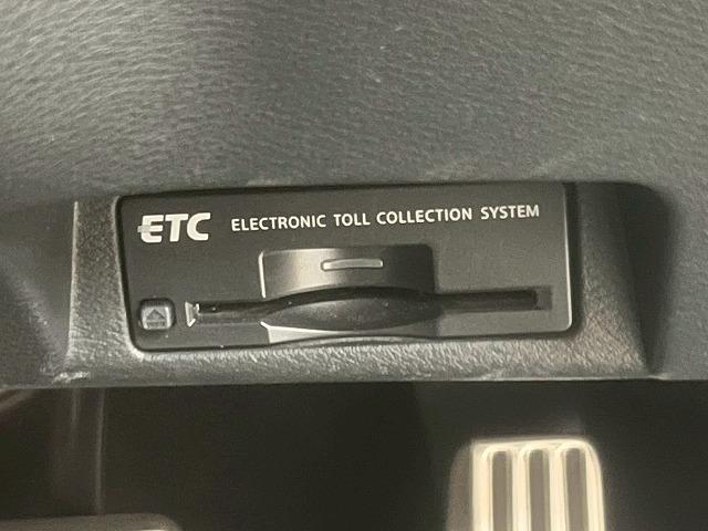 スカイライン 200GT-tタイプSP ナビ/全周囲/シートメモリ/レーダークルーズ/アイドリングストップ/パドルシフト/革シート/パワーシート/Bluetooth接続/コーナーセンサー/LEDライト/フロントフォグ/スマートキ/ETC(48枚目)