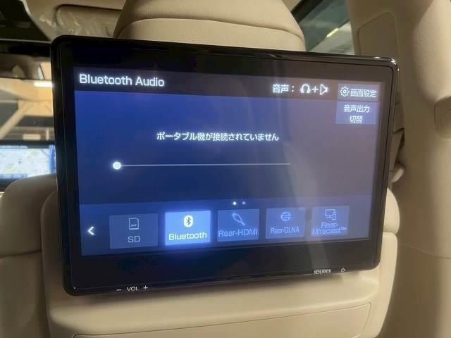 【リアエンターテインメント】家族や仲間とのドライブもこのモニターさえあれば長距離ドライブも盛り上がりますね。