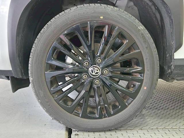 ヤリスクロス ハイブリッドＺ　ウルバーノ　全周囲カメラ／ＢＳＭ　／ナビＴＶ／シートヒーター／ハンドルヒーター／パワーシート／ＨＤＭＩ端子／レーダークルーズ／ステアリングスイッチ／ＵＳＢ端子／ＬＥＤライト／フロントフォグ／スマートキー／ＥＴＣ（32枚目）