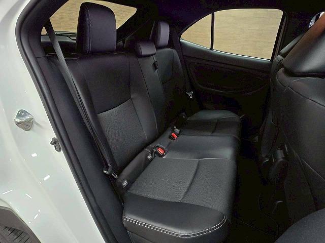 ヤリスクロス ハイブリッドＺ　ウルバーノ　全周囲カメラ／ＢＳＭ　／ナビＴＶ／シートヒーター／ハンドルヒーター／パワーシート／ＨＤＭＩ端子／レーダークルーズ／ステアリングスイッチ／ＵＳＢ端子／ＬＥＤライト／フロントフォグ／スマートキー／ＥＴＣ（37枚目）